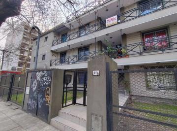 Departamento · 37m² · 2 Ambientes · 1 Cochera · Alquiler 2 Ambientes con Cochera, Planta Baja. Moron Sur.