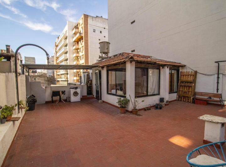 Casa · 320m² · 8 Ambientes