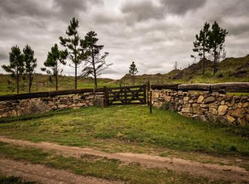 Terreno , Santa Rosa de Calamuchita · Terreno con Costa de Arroyo en Zona El Durazno - Www. Lamontaña. Lat