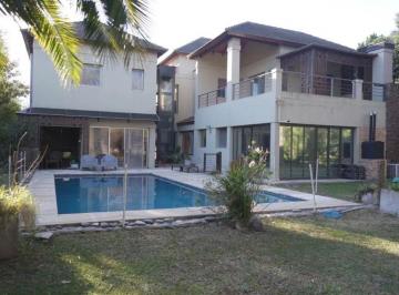Casa de 6 ambientes, Esteban Echeverría · Casa con Pileta en Venta - Saint Thomas Sur, Canning