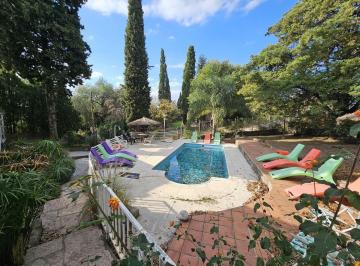 Casa · 310m² · 10 Ambientes · 2 Cocheras · Venta Complejo Turistico Agua de Oro Oportunidad