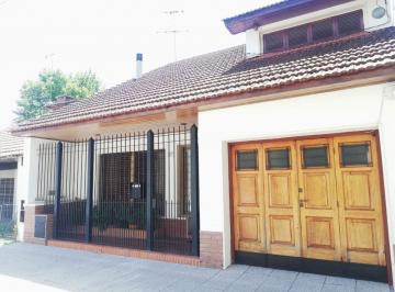 Casa · 167m² · 5 Ambientes · 1 Cochera · Venta de Casa 5 Amb C/cochera Quilmes Centro