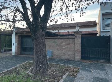 Casa · 80m² · 3 Ambientes · 1 Cochera · Venta Chalet 3 Amb. con Cochera, Ituzaingo Sur