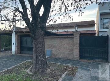 Casa · 80m² · 3 Ambientes · 1 Cochera · Venta Chalet 3 Amb. con Cochera, Ituzaingo Sur