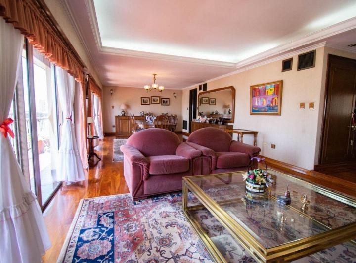 Departamento en venta en la Plata · 6 ambientes