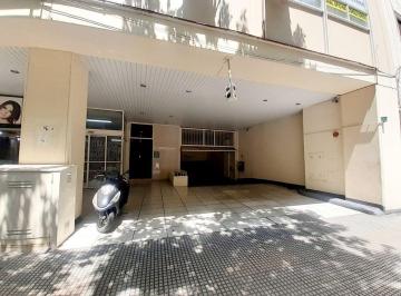 Garage · 10m² · Cochera Fija Cubierta