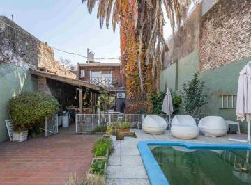 Casa · 230m² · 7 Ambientes · Casa + Depto Multifamiliar - Venta - San Fernando