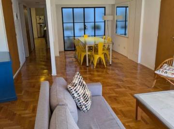 Departamento de 4 ambientes, Recoleta · Excelente Semipiso de 4 Ambientes! Impecable