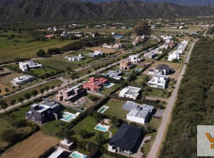 Terreno · 1719m²