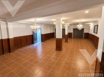 Local comercial · 232m² · 4 Ambientes · Local/ Salón Comercial Sobre Cramer Al 3900. 282 m² Totales