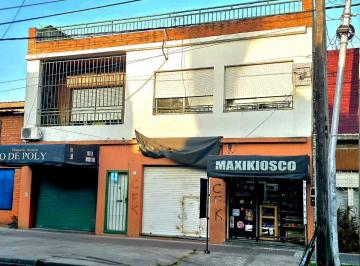 Casa de 4 ambientes, Lanús · Casa de 4 Ambientes con 2 Locales Comerciales y Cochera Oportunidad