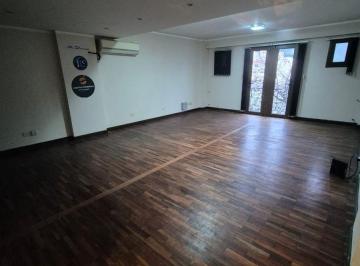 Oficina comercial · 60m² · 2 Ambientes · Alquiler de Oficina con Balcón y Recepción en Salta Capital | 3er Piso Céntrico