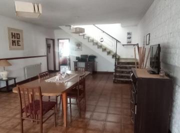 Casa · 190m² · 6 Ambientes · 1 Cochera · Venta Casa 6 Ambientes Al Frente