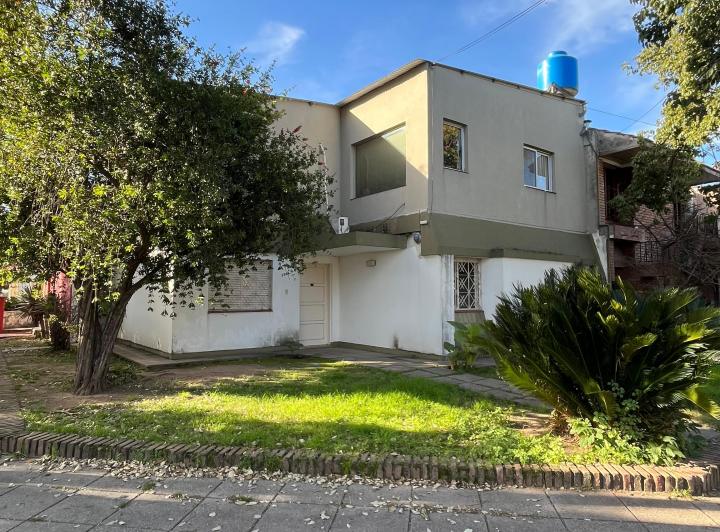 Casa en alquiler en Poeta Lugones · 1 ambiente