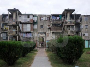 Departamento · 60m² · 3 Ambientes · Se Alquila - Barrio Fonavi Centenario Manz 2