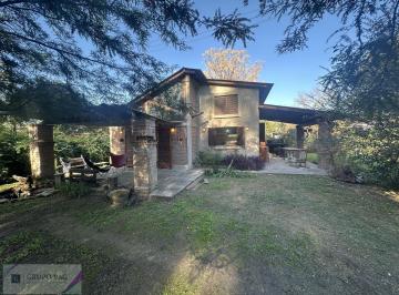 Casa · 2 Ambientes · 1 Cochera · Casa Amoblada en Alquiler en Anisacate