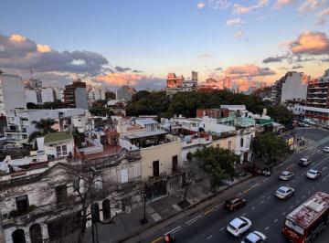 Departamento de 3 ambientes, Colegiales · Departamento, Semi - Piso en Colegiales a m de 8 Esquinas - Super Luminoso.