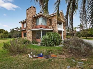 Casa · 619m² · 8 Ambientes · 1 Cochera · Casa en Venta en San Diego C. C Moreno Zona Oeste