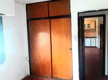 Departamento de 2 ambientes, Hurlingham · Departamento de 40 m² con 1 Habitación en Alquiler en Santos Tesei