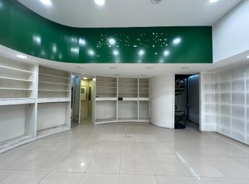 Local comercial · 100m² · 3 Ambientes · Local Comercial en Alquiler en Centro