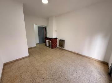 Casa · 3 Ambientes · 1 Cochera · Casa en Alquiler La Plata