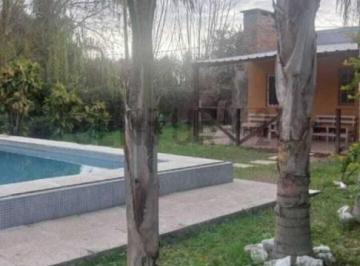 Quinta vacacional · 168m² · 5 Ambientes · 4 Cocheras · Venta Casa Quinta - Arroyo Leyes - Calles Publica 38 B y 40 - Santa Fe