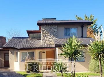 Casa · 14850m² · 4 Ambientes · 5 Cocheras · Casa en Venta Country Club Banco Provincia