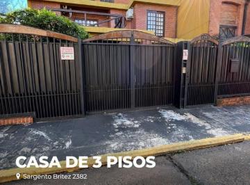 Casa · 406m² · 5 Dormitorios · 2 Cocheras · Casa - Posadas
