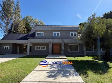 Casa · 450m² · 6 Ambientes · 2 Cocheras · Casa en Venta San Diego Country Club Moreno