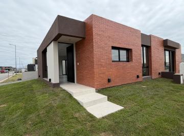 PH · 62m² · Duplex Frente Plaza en Venta 2 Dorm en Rincones de Manantiales