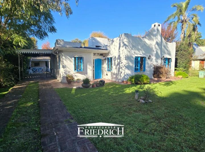 Casa · 105m² · 3 Ambientes · 2 Cocheras