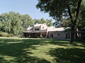 Casa · 363m² · 3 Dormitorios · Casa en Venta en Golf Club Argentino