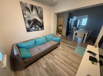 PH · 180m² · 3 Ambientes · Casa de 3 Ambientes en Venta en El Centro de Bernal