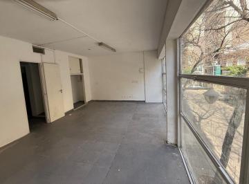 Local comercial · 300m² · Alquiler Local con Oficinas - Balvanera