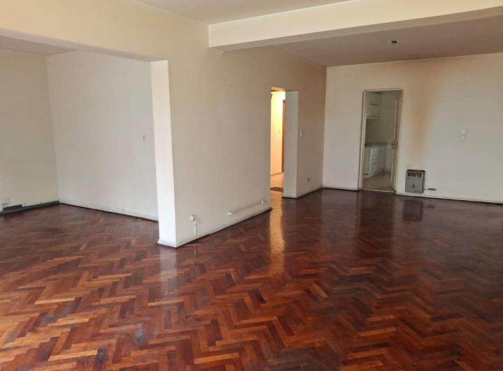 Departamento · 120m² · 5 Ambientes