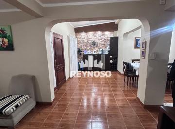 Casa de 5 ambientes, Salta · Casa en Venta – Barrio Parque Belgrano, Salta – 3 Dorm., Cochera y Quincho