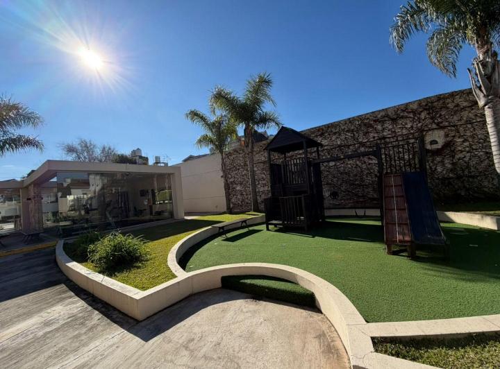 Único Departamento de 3 Ambientes Desarrollado en Una Planta, Terraza Privada, J