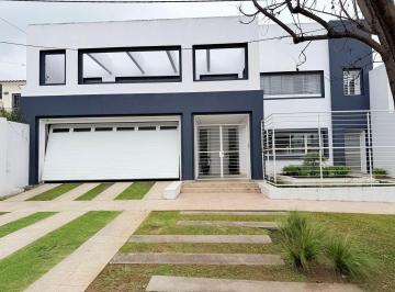 Casa · 410m² · 5 Ambientes · 2 Cocheras · Exc Casa Vta 4 Dor Gge/qcho/suite/pil/esc Los Pomelos Al 100