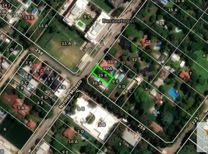 Terreno · 348m²