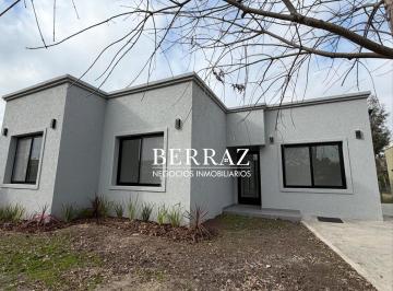 Casa · 170m² · 5 Ambientes · 1 Cochera · Casa Venta 4 Dorm. 561 m² Barrio Santa Elena, Pilar del Este
