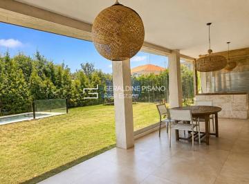 Casa · 252m² · 6 Ambientes · Casa en Venta en Los Alisos, Nordelta, Tigre