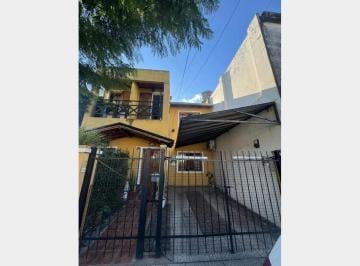 Casa · 90m² · 5 Ambientes · 1 Cochera · Duplex en Venta en Haedo