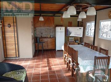 PH · 95m² · 4 Ambientes · 1 Cochera · Venta de PH de 3 Dorm., Cochera, Dos Patios y Quincho. Villa Luro