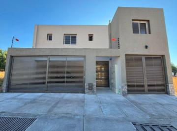 Departamento de 3 ambientes, Ciudad de Mendoza · Departamento Apto Credito en Venta 2hab + 1 Baño + Cochera