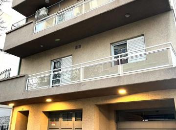 Departamento · 40m² · 2 Ambientes · Alquiler Dpto de 1 Dormitorio a 2 Cuadras de Bv.