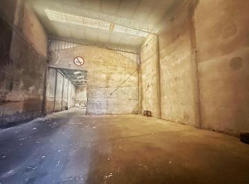 Bodega-Galpón · 350m² · 1 Cochera · Galpón Alquiler Valentin Alsina