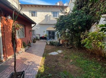 PH de 4 ambientes, Villa Urquiza · 4 Amb Villa Urquiza 4 Baños Suite Parque con Quincho/depto 2 Amb Completo Parrilla 220 m² PH Sin Exp