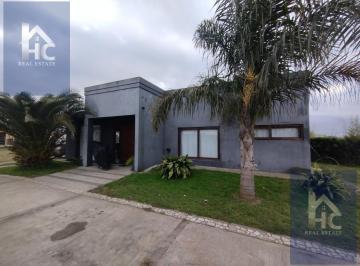 Casa · 187m² · 6 Ambientes · 2 Cocheras · Vende - Casa Barrio Cerrado - 6 Ambientes - Canning - Confort - Parque