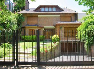 Casa · 513m² · 6 Ambientes · 3 Cocheras · Casa en Venta en Libertador / Rio, Martínez, San Isidro