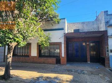 PH · 88m² · 3 Ambientes · 1 Cochera · PH Al Frente de 3 Amb. con Garage y Patio. 92 m² Edificados y Lote 120 m² - San Justo
